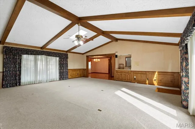 $549,900 | 221 Towerhill Drive, Columbia, IL 62236