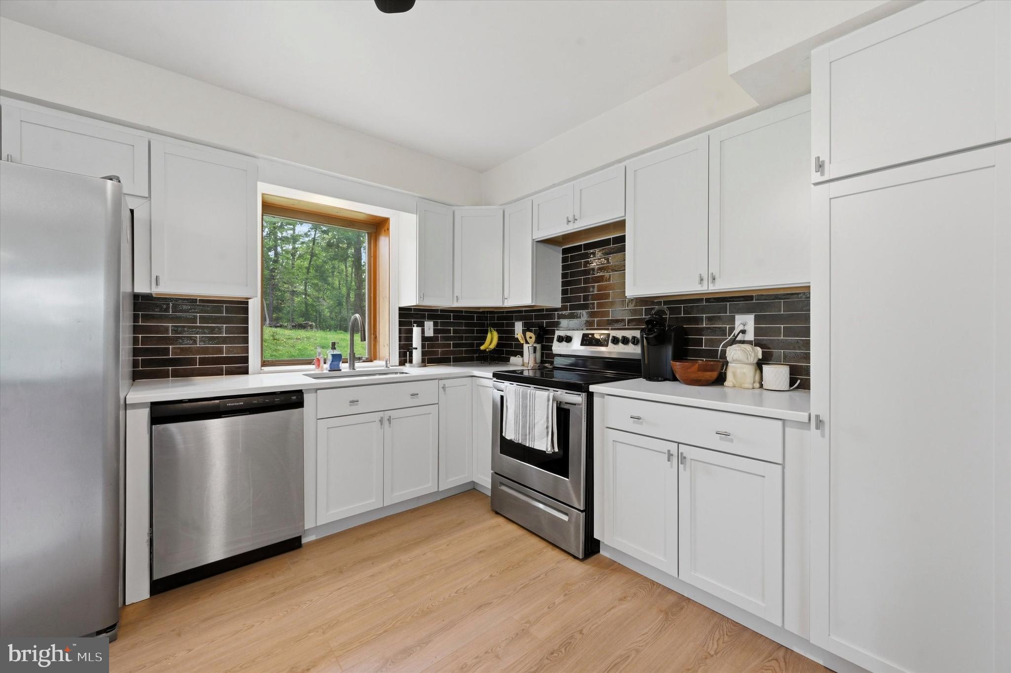 1551 Conestoga Road Chester Springs, PA 19425 - Photo 2 of 31