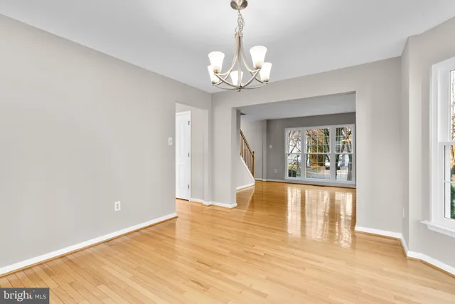 $750,000 | 18452 Crownsgate Circle, Germantown, MD 20874