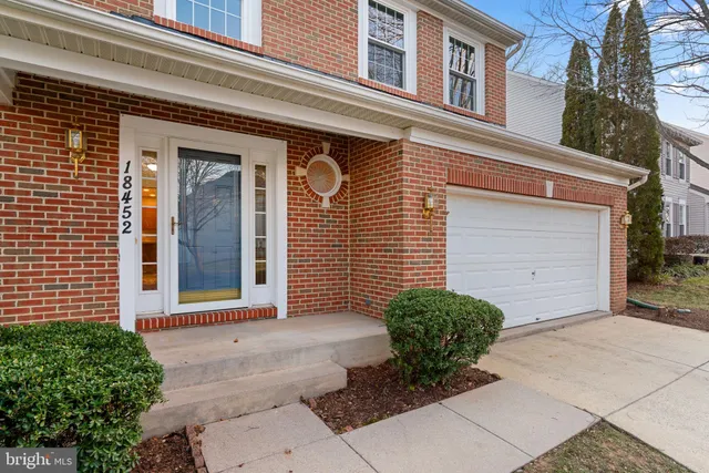 $750,000 | 18452 Crownsgate Circle, Germantown, MD 20874