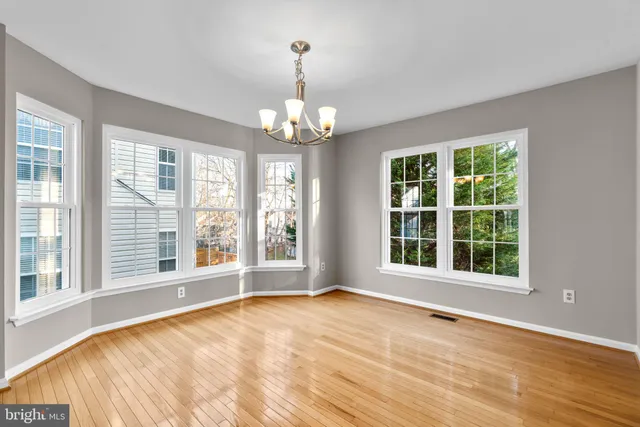 $750,000 | 18452 Crownsgate Circle, Germantown, MD 20874