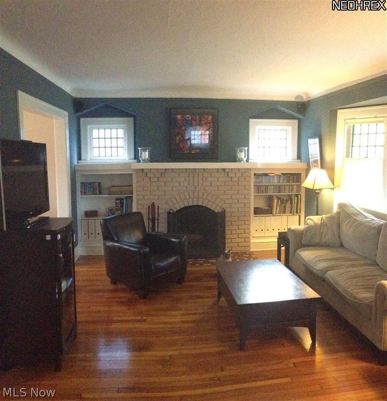 3613 Cedarbrook Road Cleveland, OH 44118 - Photo 2 of 15 Gallery Image 2