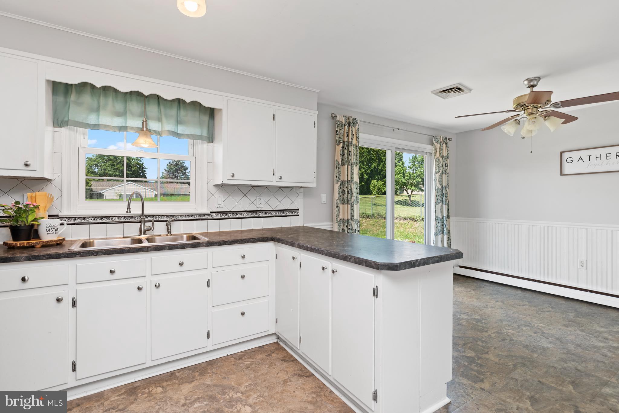12 Hillcrest Road Enola, PA 17025 - Photo 15 of 37 Gallery Image 15