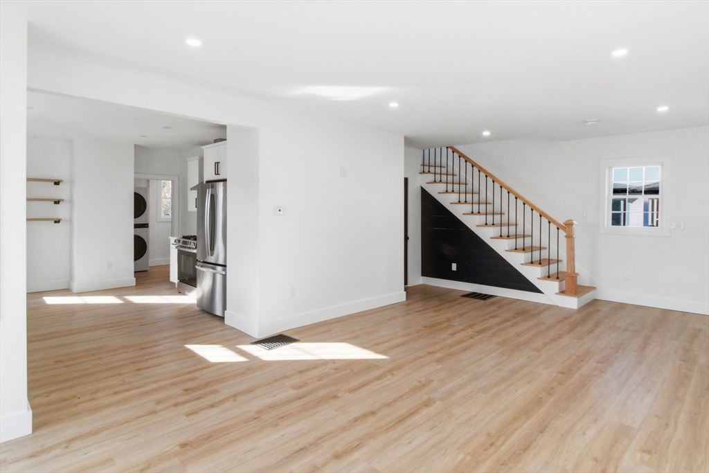 173 Kingsley Road Hull, MA 02045 - Photo 5 of 42