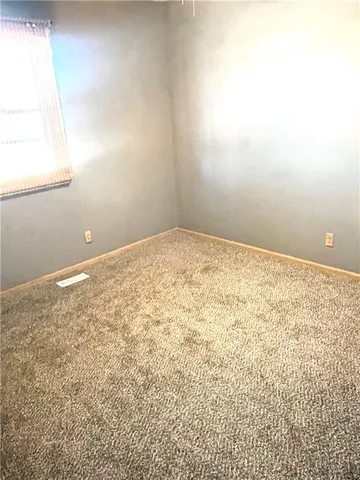 $189,000 | 421 West 8th Street, Cameron, MO 64429