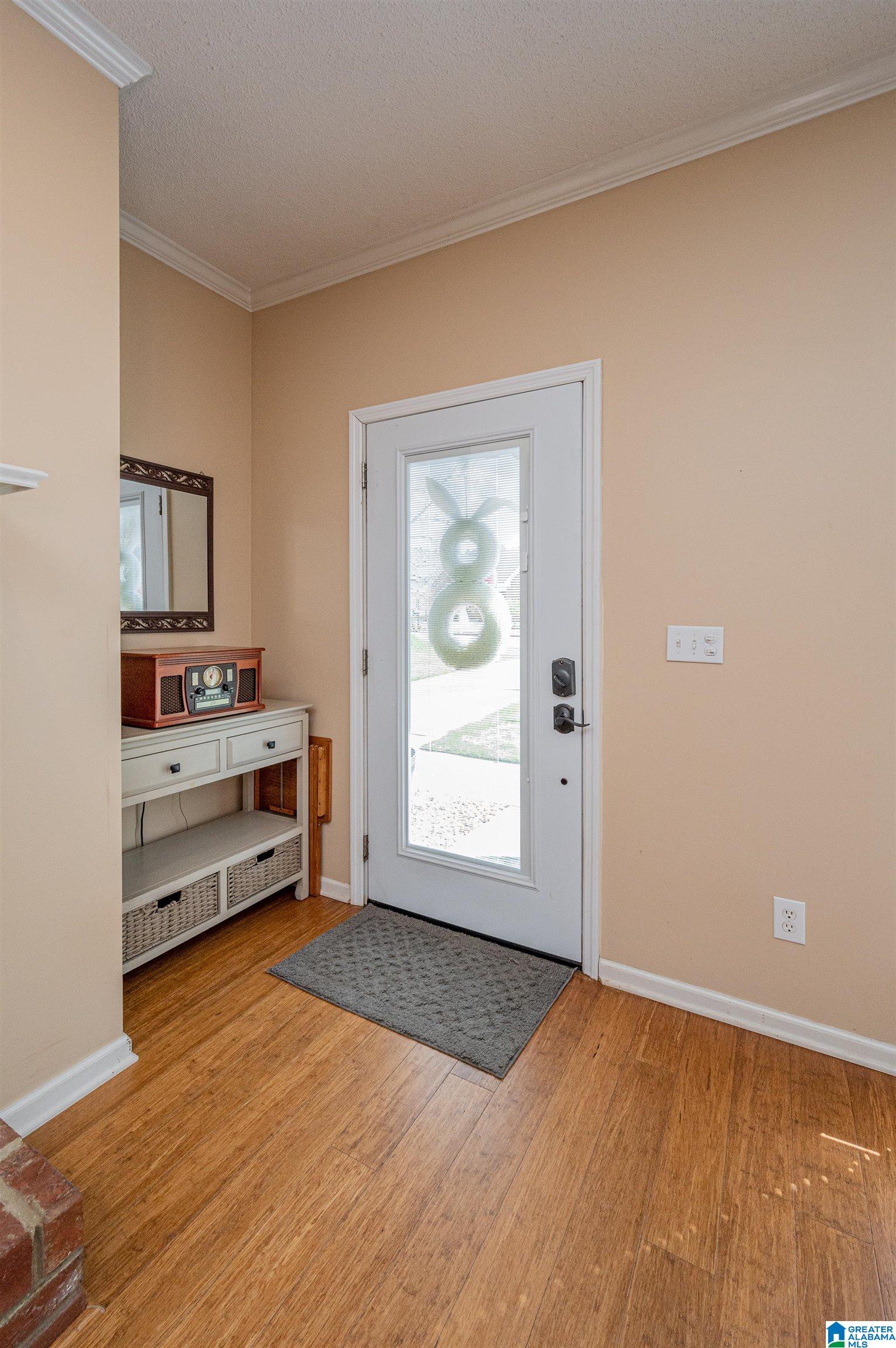 276 Warwick Lane Alabaster, AL 35007 - Photo 5 of 36
