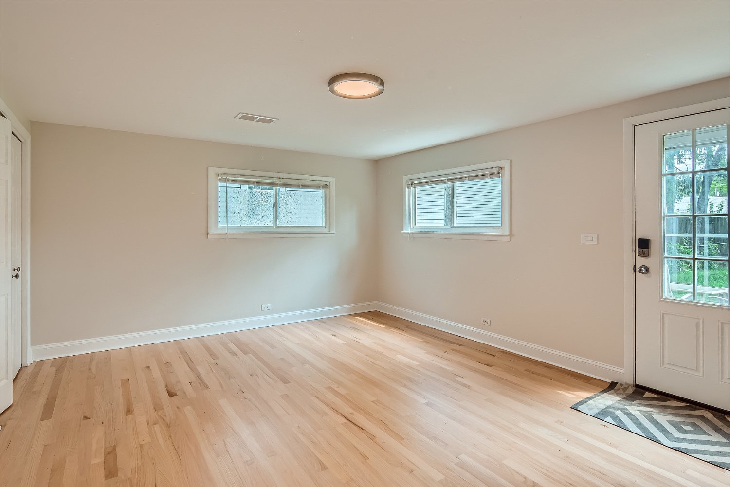 603 Delles Road Wheaton, IL 60187 - Photo 13 of 31 Gallery Image 13