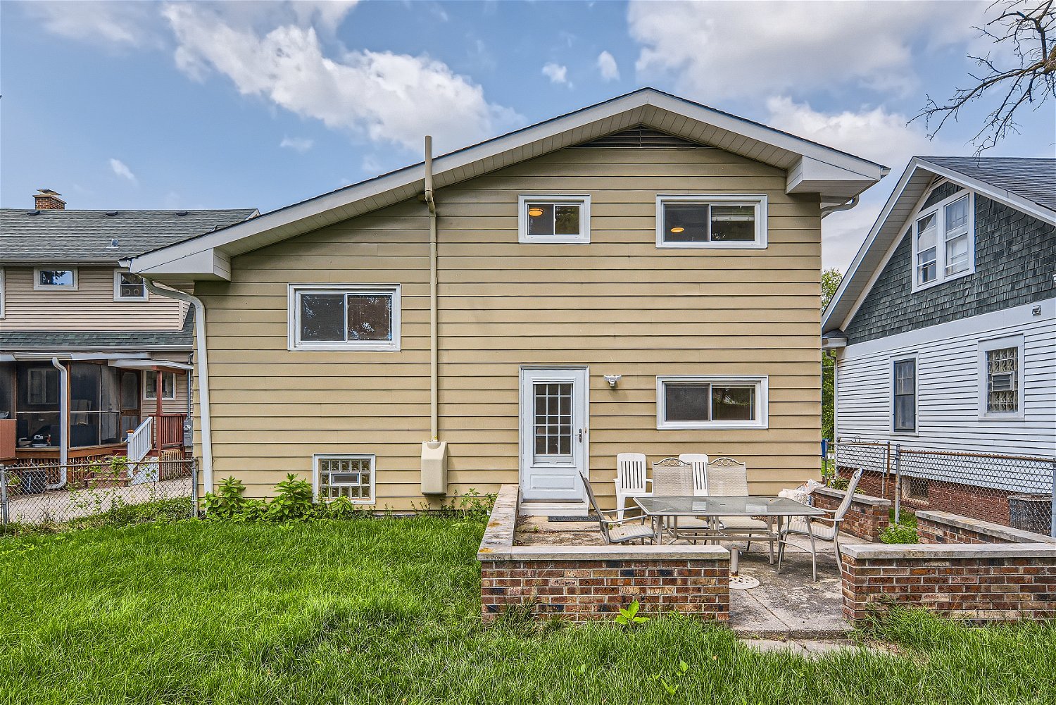 603 Delles Road Wheaton, IL 60187 - Photo 22 of 31 Gallery Image 22