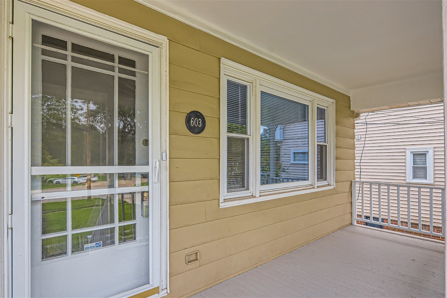 603 Delles Road Wheaton, IL 60187 - Photo 26 of 31 Gallery Image 26