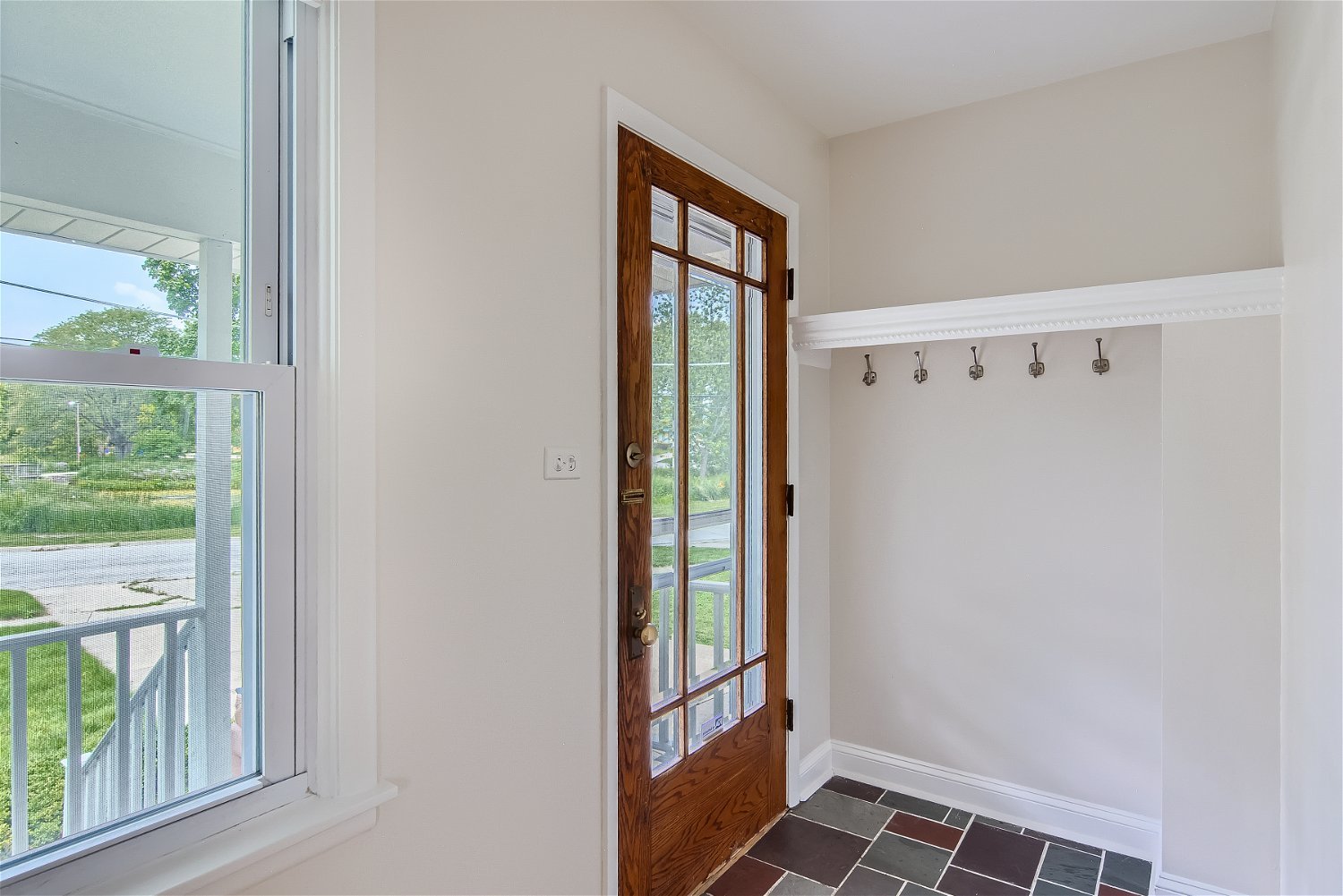 603 Delles Road Wheaton, IL 60187 - Photo 6 of 31 Gallery Image 6