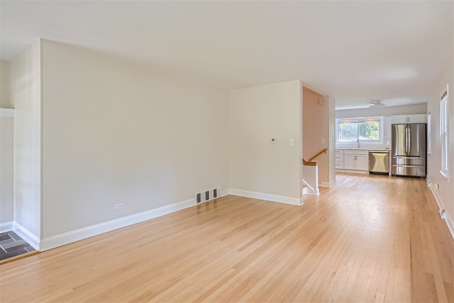 603 Delles Road Wheaton, IL 60187 - Photo 8 of 31 Gallery Image 8