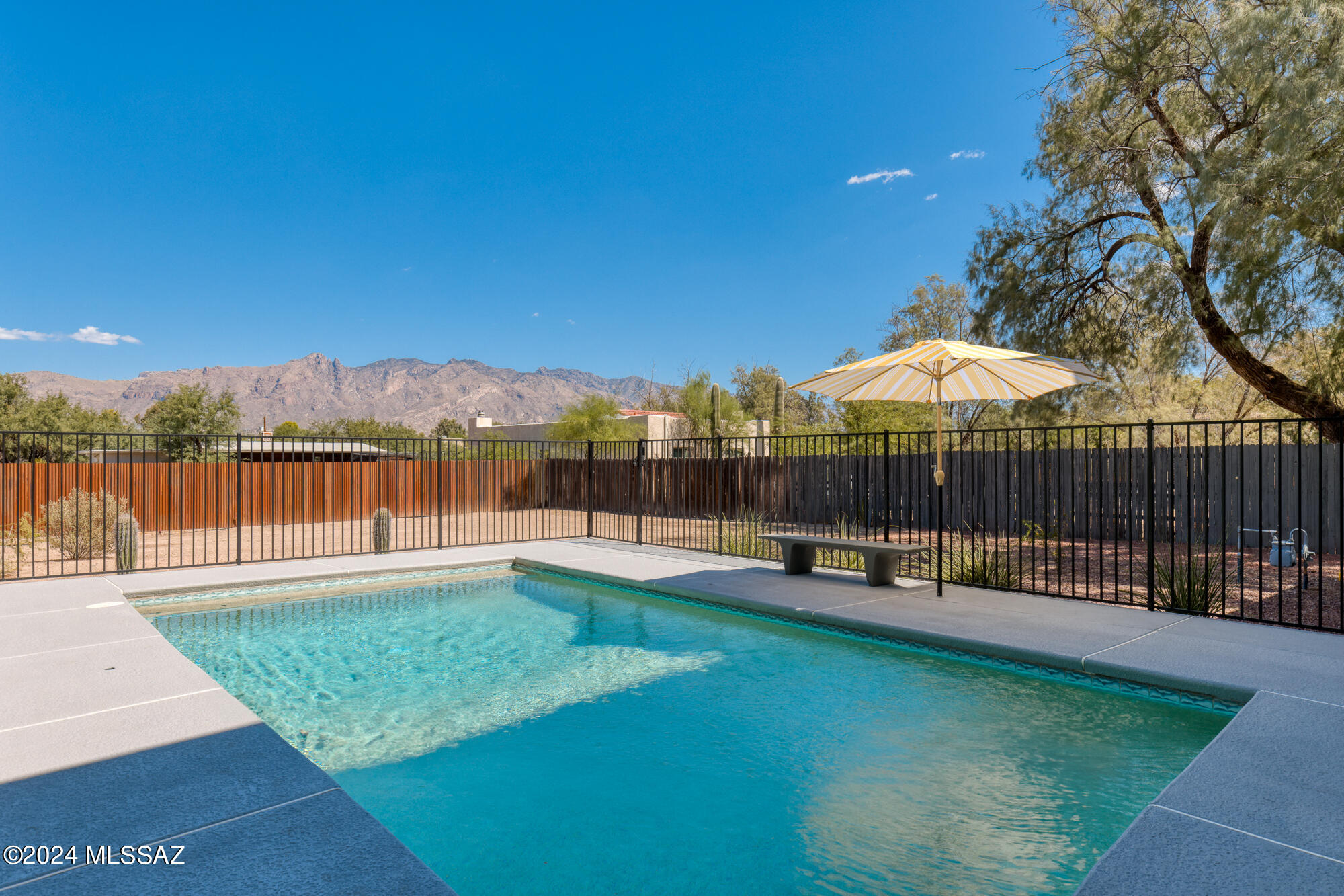 2811 East Allen Road Tucson, AZ 85716 - Photo 1 of 37 Gallery Image 1