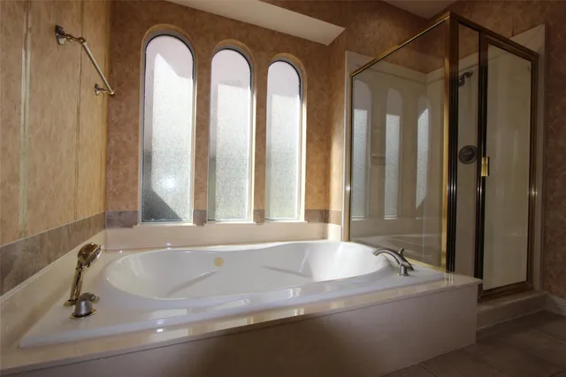 $2,890 | 1410 Caine Hill Court, League City, TX 77573