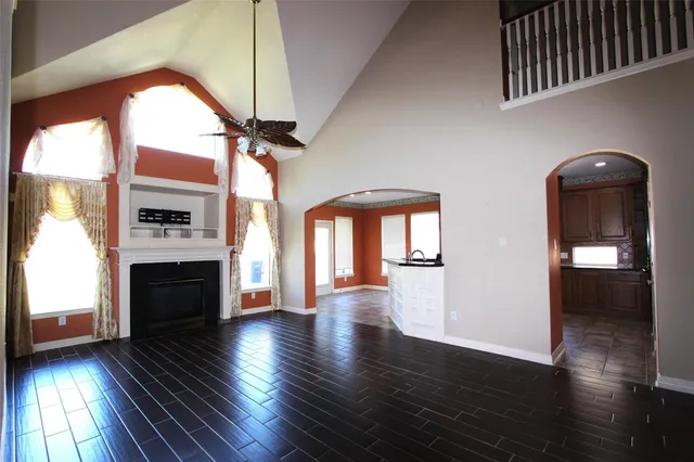 $2,890 | 1410 Caine Hill Court, League City, TX 77573