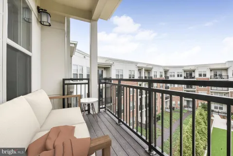 $615,000 | 10755 Fairgrounds Drive, Unit 431, Fairfax, VA 22030