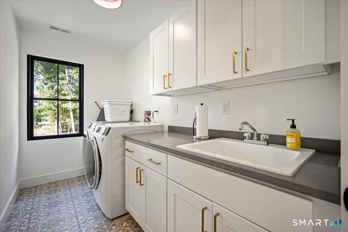 38 Hickory Lane Ridgefield, CT 06877 - Photo 29 of 40