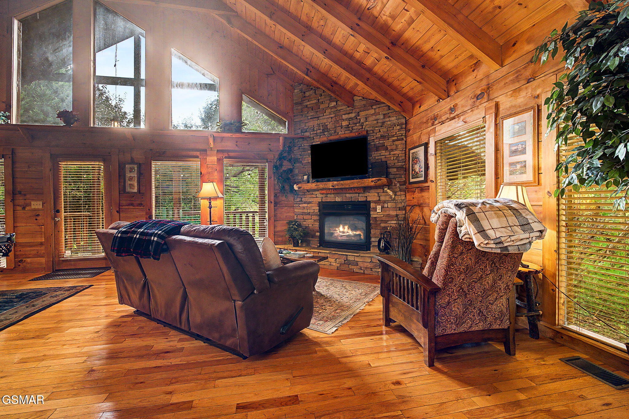 3022 Hatcher Mountain Road Sevierville, TN 37862 - Photo 3 of 25 Gallery Image 3