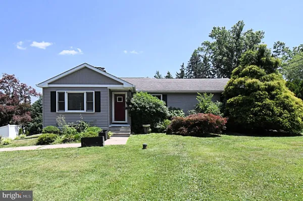 $600,000 | 551 Walter Road, Warminster, PA 18974