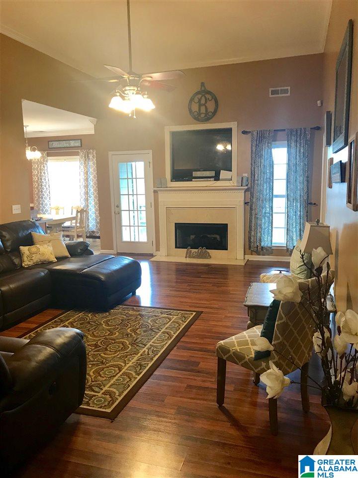 195 Bonneville Road Calera, AL 35040 - Photo 3 of 12