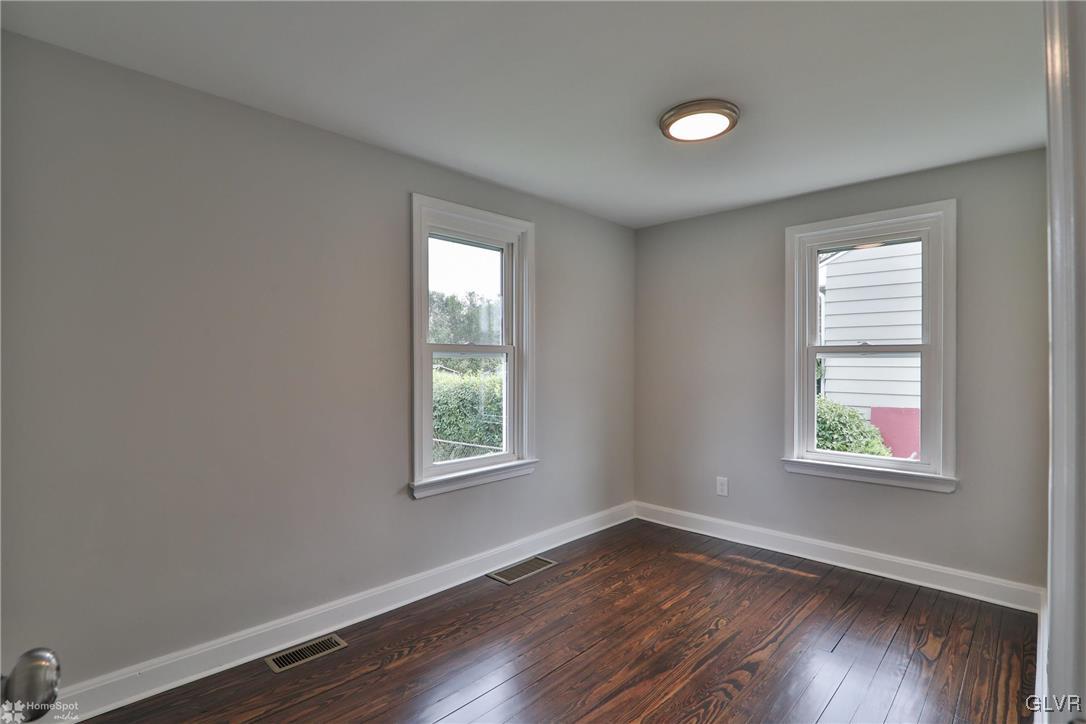 1926 Hart Street Bethlehem, PA 18017 - Photo 15 of 41