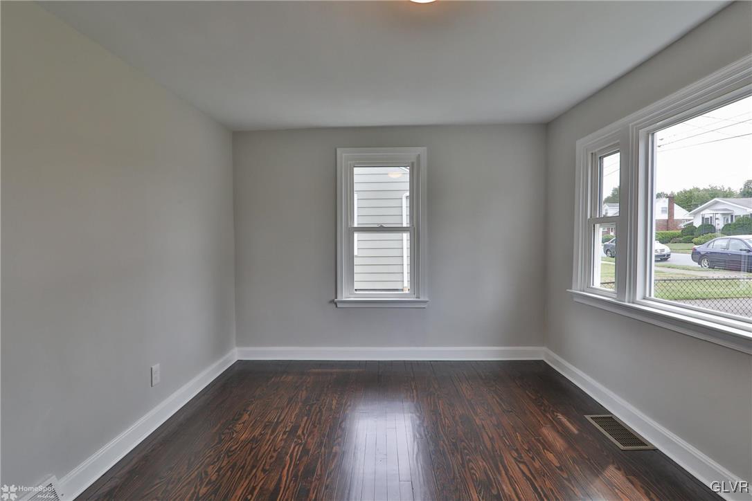 1926 Hart Street Bethlehem, PA 18017 - Photo 20 of 41