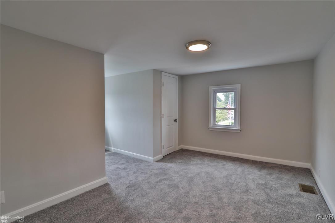 1926 Hart Street Bethlehem, PA 18017 - Photo 23 of 41