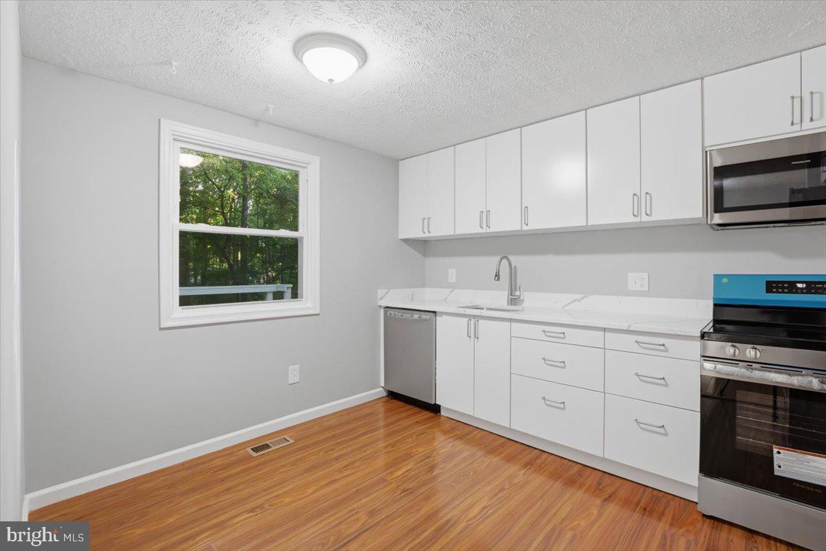 12303 Tigers Eye Court Reston, VA 20191 - Photo 11 of 33