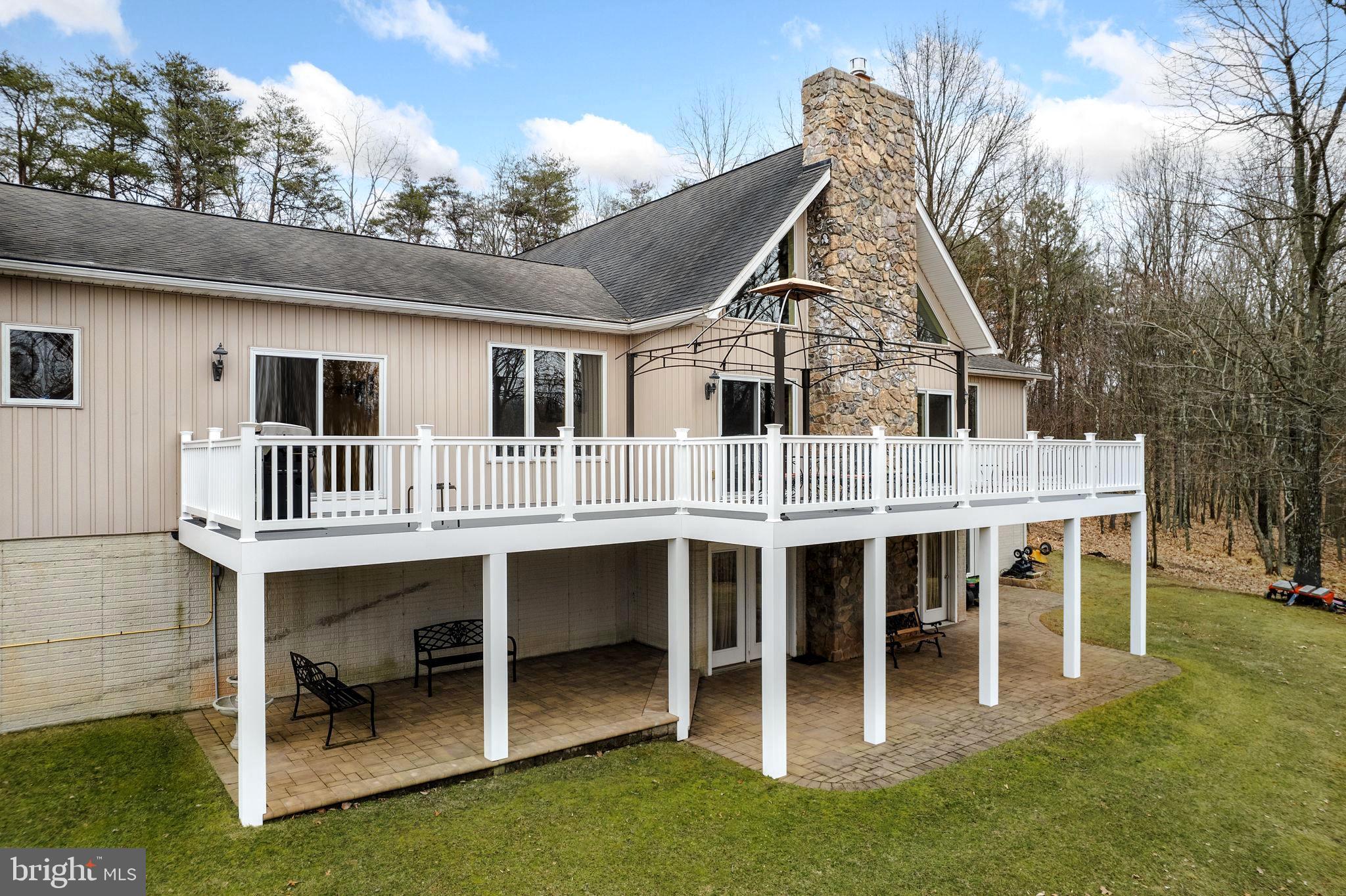 1380 Adams Road Winchester, VA 22603 - Photo 4 of 43 Welcome!