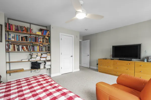 $699,990 | 855 Laurel Avenue, Highland Park, IL 60035