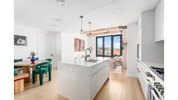 $1,225,000 | 710 Metropolitan Avenue, Unit PHG | Williamsburg