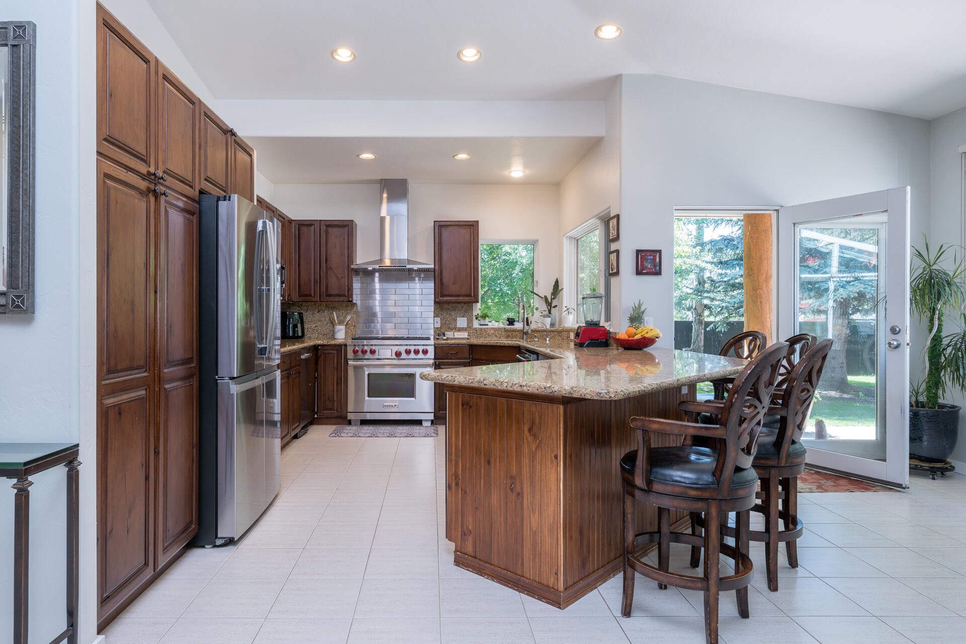 1621 2nd Avenue North Hailey, ID 83333 - Photo 7 of 32 Kitchen