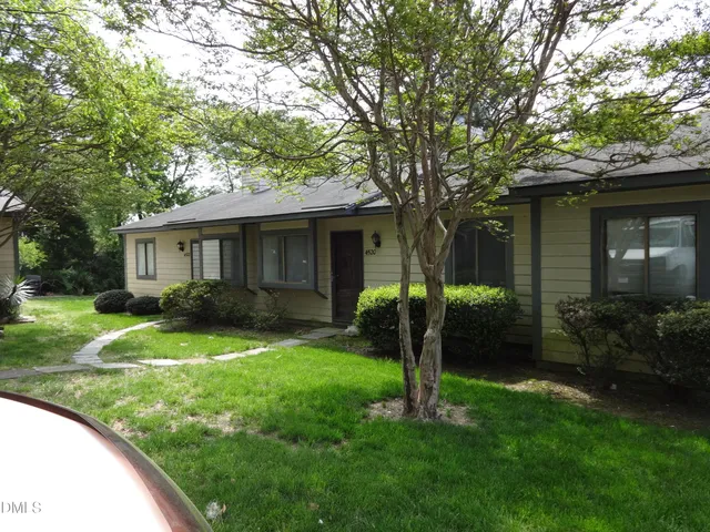 $1,200 | 4520 North New Hope Road, Raleigh, NC 27604