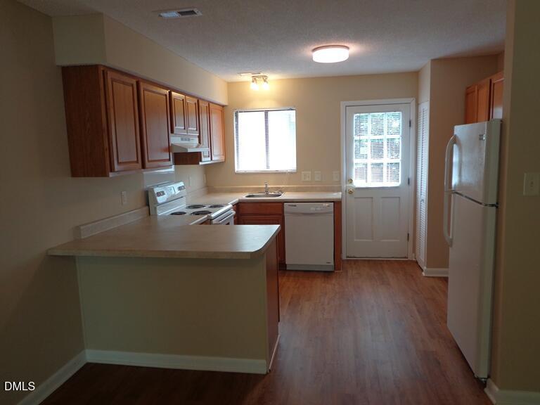 4520 North New Hope Road Raleigh, NC 27604 - Photo 4 of 9 4520 New Hope 3