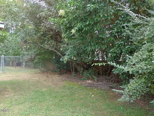 $1,200 | 4520 North New Hope Road, Raleigh, NC 27604