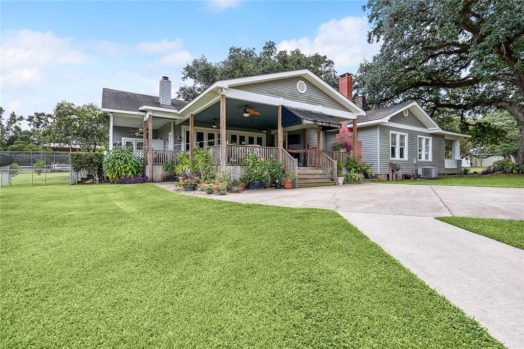 18472 Nelson Road Covington, LA 70435 - Photo 2 of 40