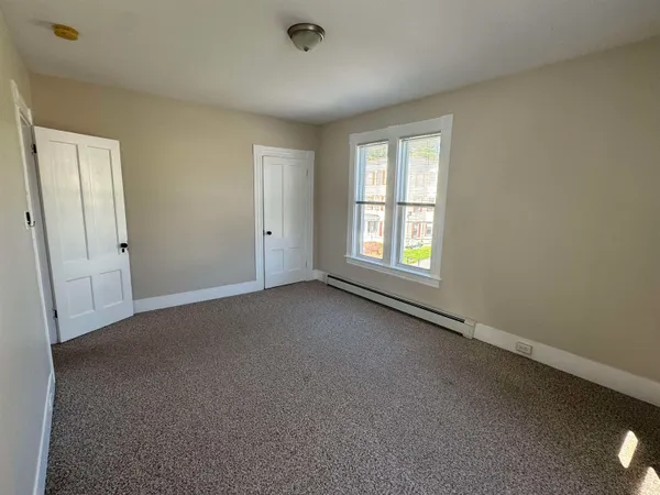 $1,800 | 704 Belmont Street, Manchester, NH 03104