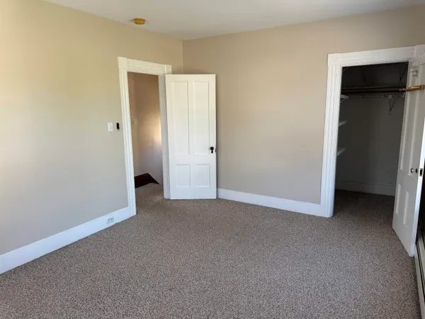 $1,800 | 704 Belmont Street, Manchester, NH 03104