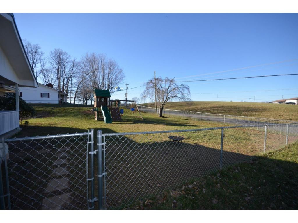 2819 Old State Rte 34 Limestone, TN 37681 - Photo 30 of 31 Photo 30