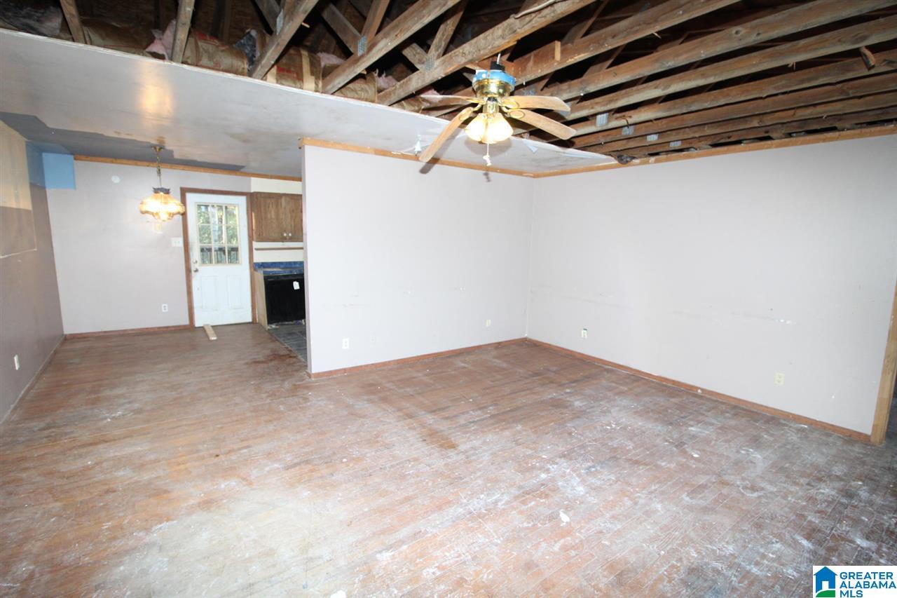 900 Fred Terry Road Locust Fork, AL 35097 - Photo 2 of 14