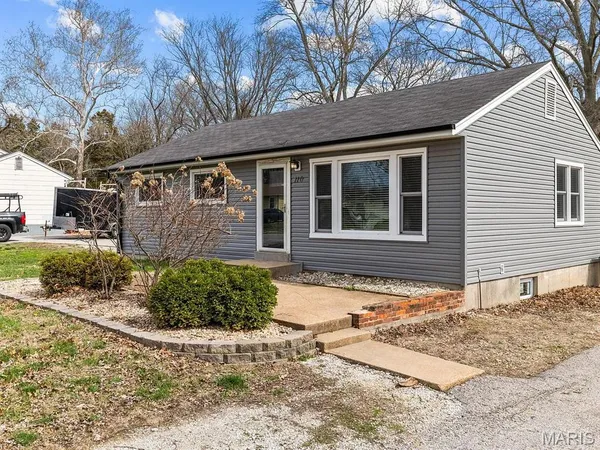 $266,000 | 110 Birchwood Drive, Ballwin, MO 63011