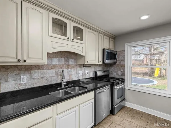 $266,000 | 110 Birchwood Drive, Ballwin, MO 63011