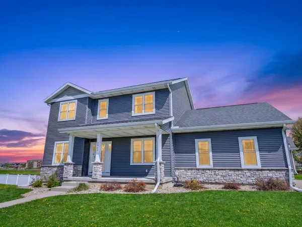 $639,900 | 2402 Blue Heron Boulevard, Sun Prairie, WI 53590