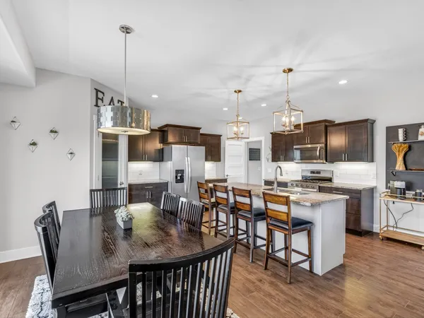 $639,900 | 2402 Blue Heron Boulevard, Sun Prairie, WI 53590