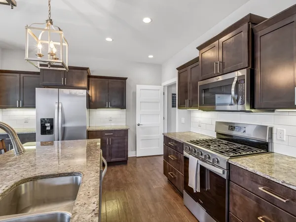 $639,900 | 2402 Blue Heron Boulevard, Sun Prairie, WI 53590