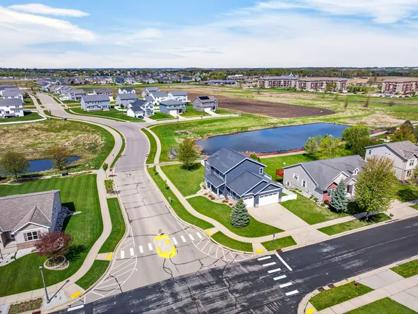 $639,900 | 2402 Blue Heron Boulevard, Sun Prairie, WI 53590