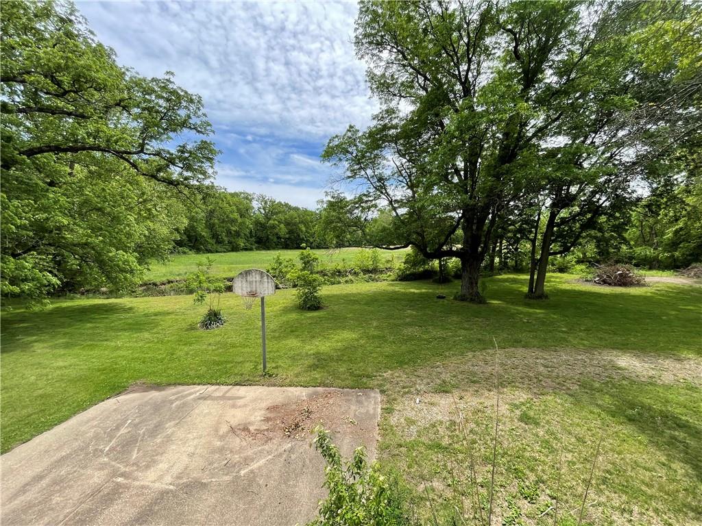 13905 Leavenworth Road Basehor, KS 66007 - Photo 12 of 12