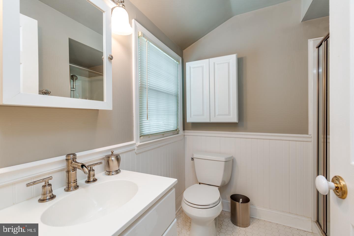 171 Pearl Croft Road Cherry Hill, NJ 08034 - Photo 16 of 30 Master Bathroom