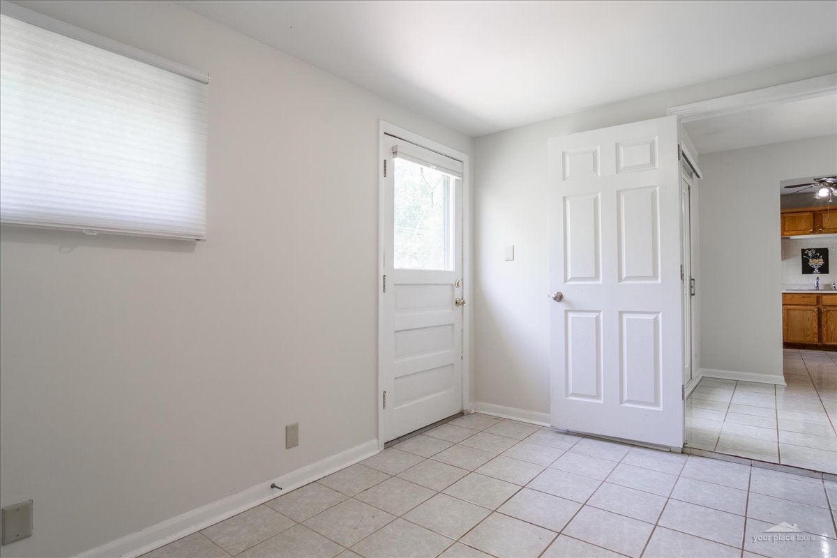 28 Hampton Road Montgomery, IL 60538 - Photo 22 of 27 an empty room with windows