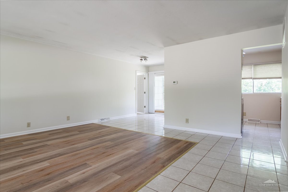 28 Hampton Road Montgomery, IL 60538 - Photo 4 of 27 wooden floor in an empty room
