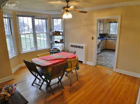 1253 Howe Road Burton, MI 48509 - Photo 5 of 19 20386717-4.JPG